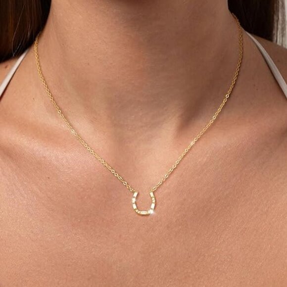 Neiman Marcus 14K Gold Plated Horseshoe Clover Pendant Necklace - Picture 1 of 5